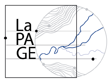 A LA UNE